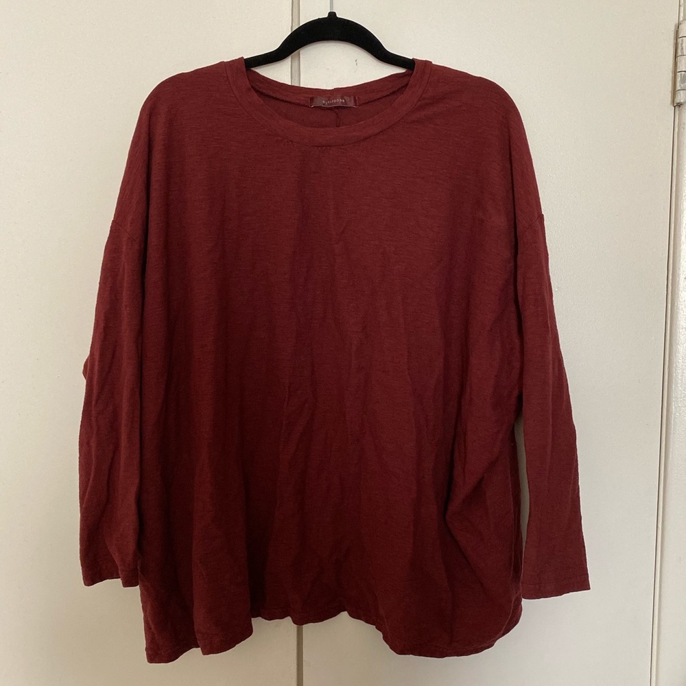 Loose long sleeve
